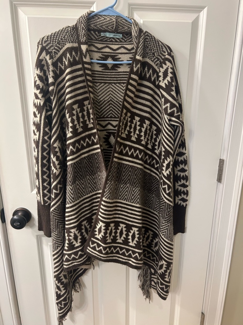 Maurices’s Black and Off White Aztec Open Front Poncho Cardigan Size Medium